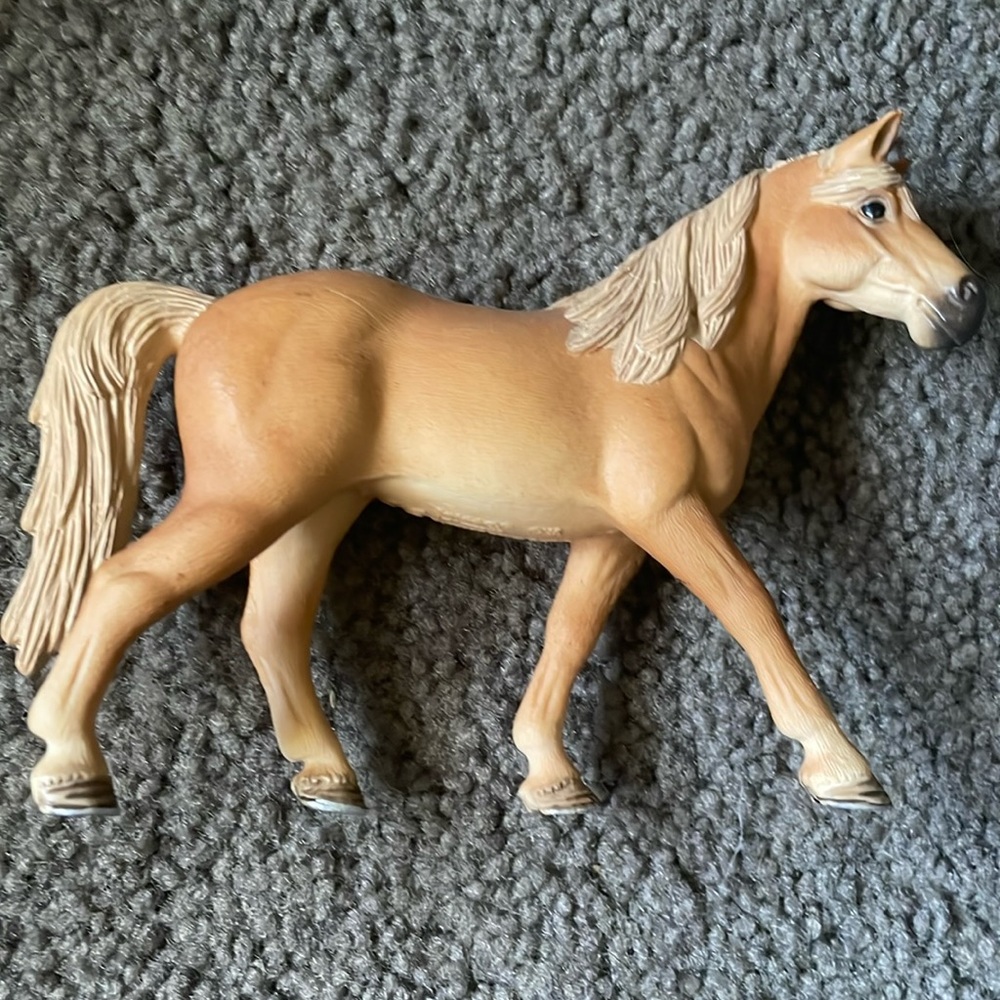 Schleich adult horse